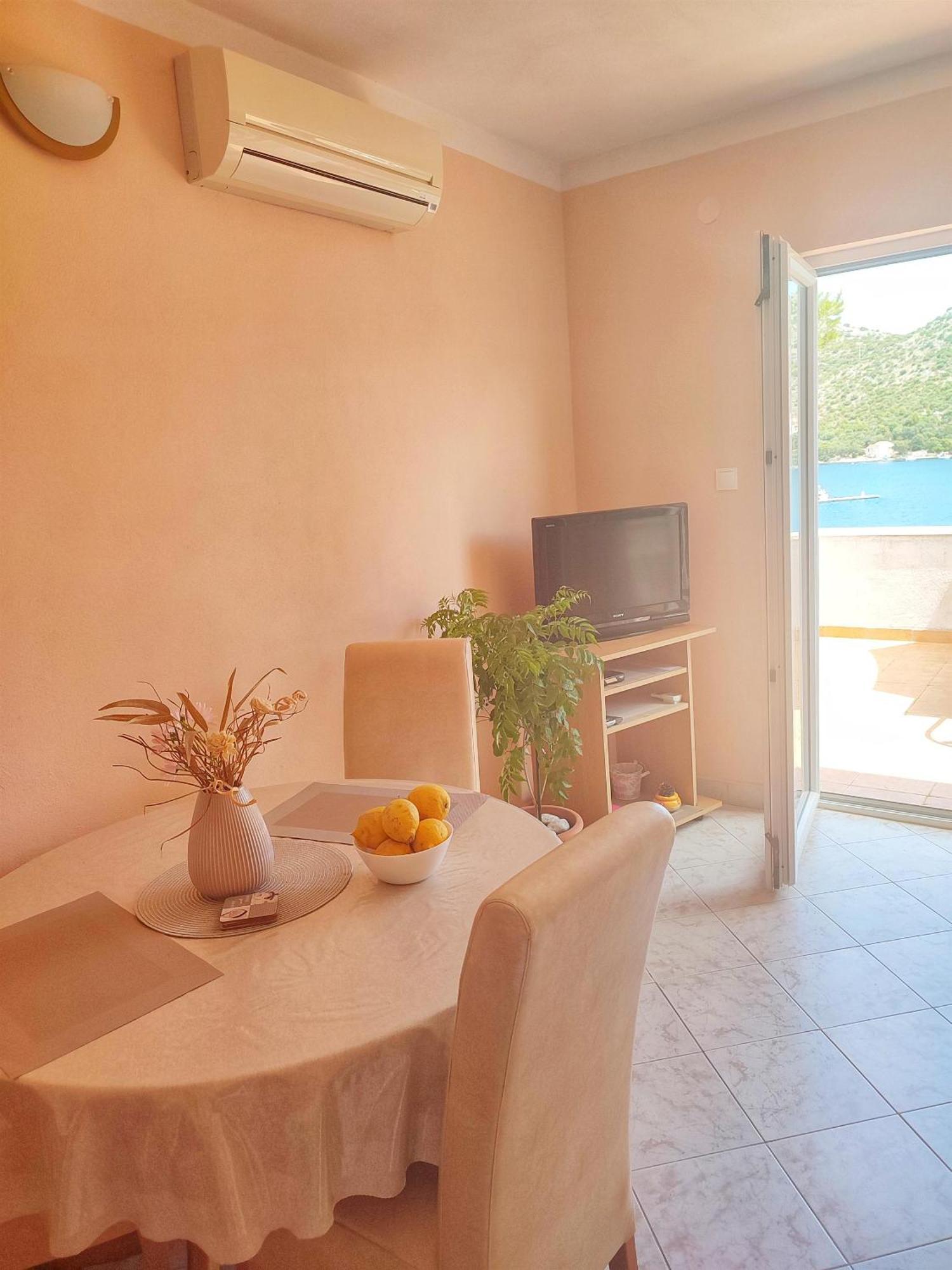 Apartments Vesna Lastovo Exterior photo